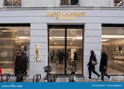 yves saint laurent shop paris